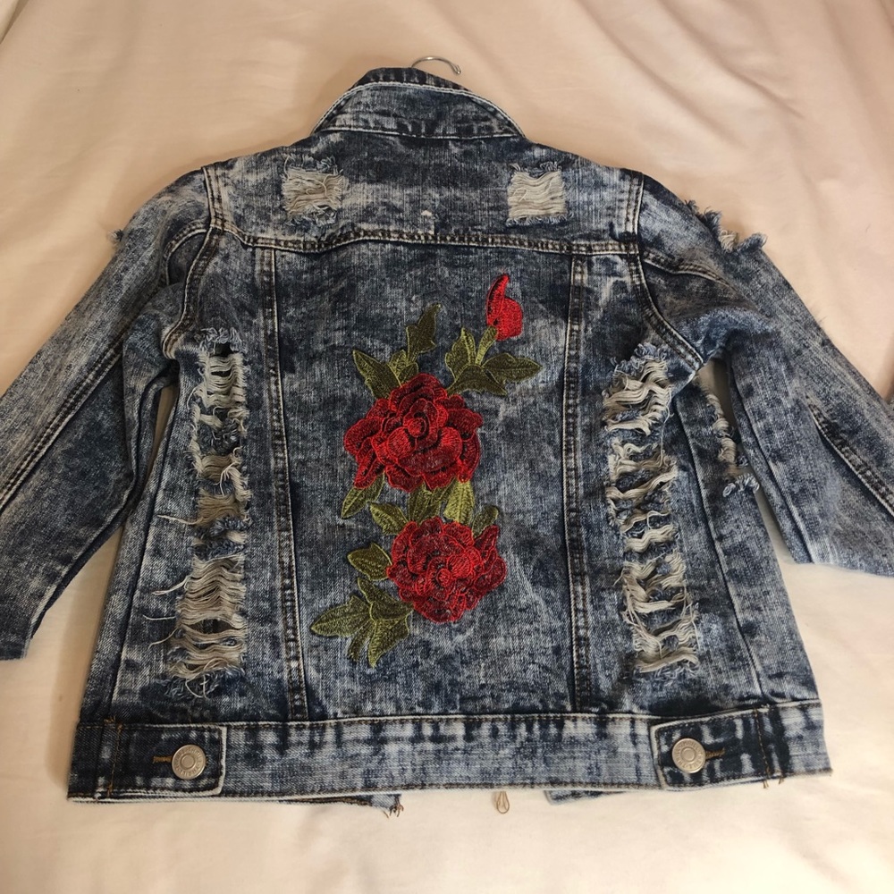 Thrill distressed light washed jean jacket